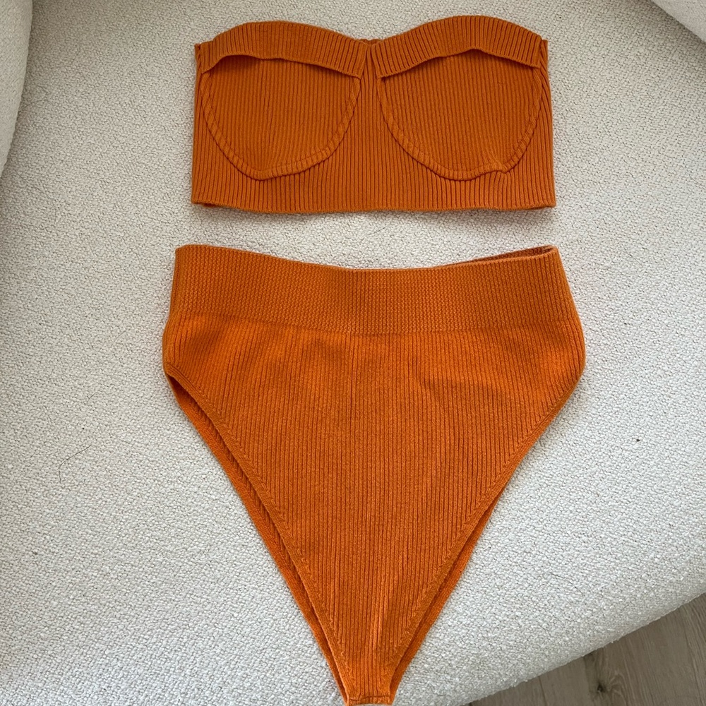 Zara swim